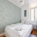 Margaret Bridge Ac Bathtub Apartament